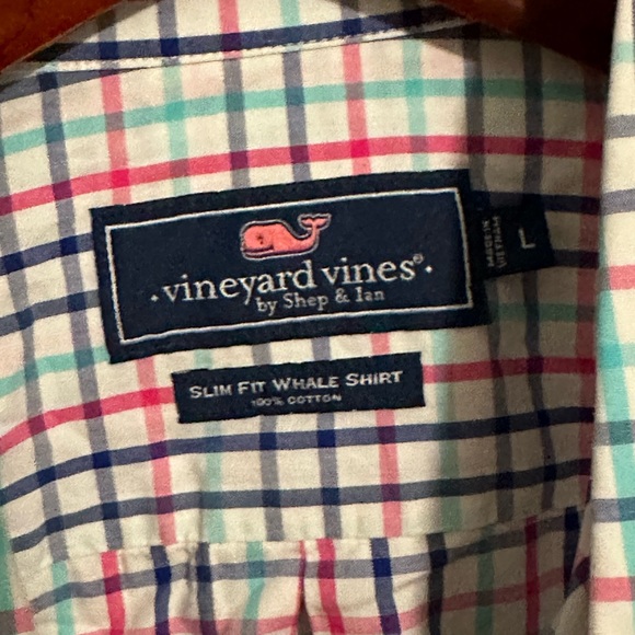 Vineyard Vines Classic Whale Shirt, Large - Picture 2 of 3
